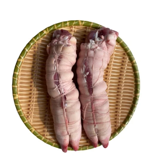 Chân giò rút xương *