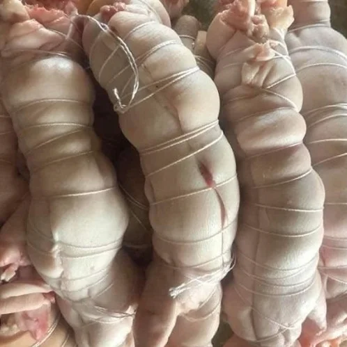 Chân giò rút xương