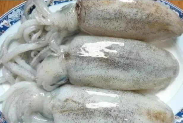 Mực lá không đầu 2-3con/kg