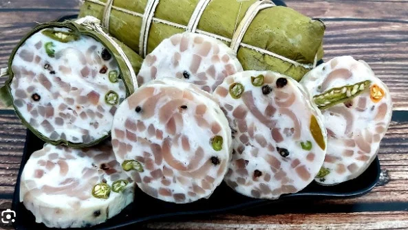 Chả lụa ớt hiểm xanh